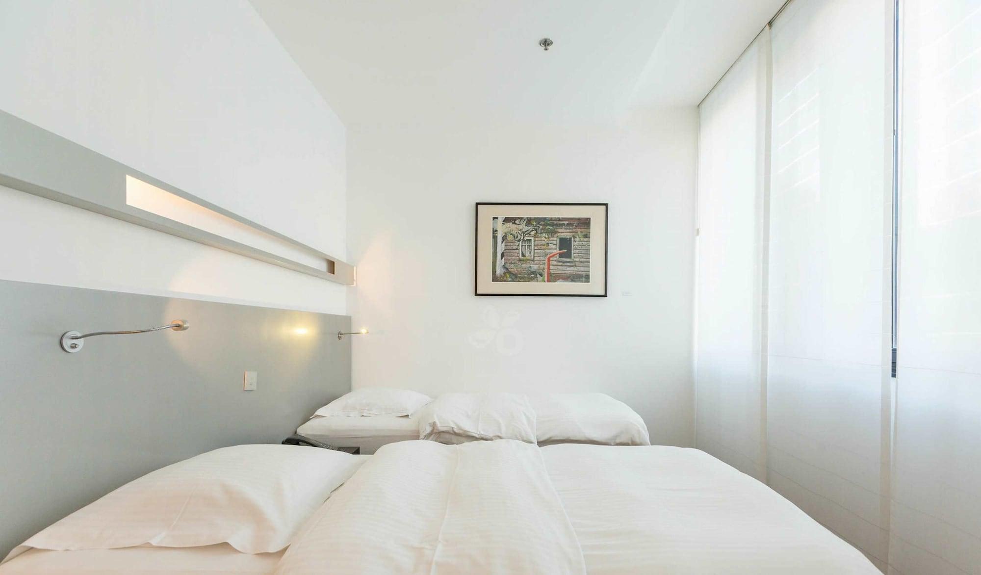 Hotel Aqua By Happyculture Saint-Gilles Phòng bức ảnh